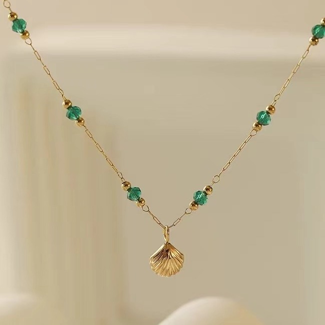 Delicate Gold Shell Anklet with Green Crystal Beads